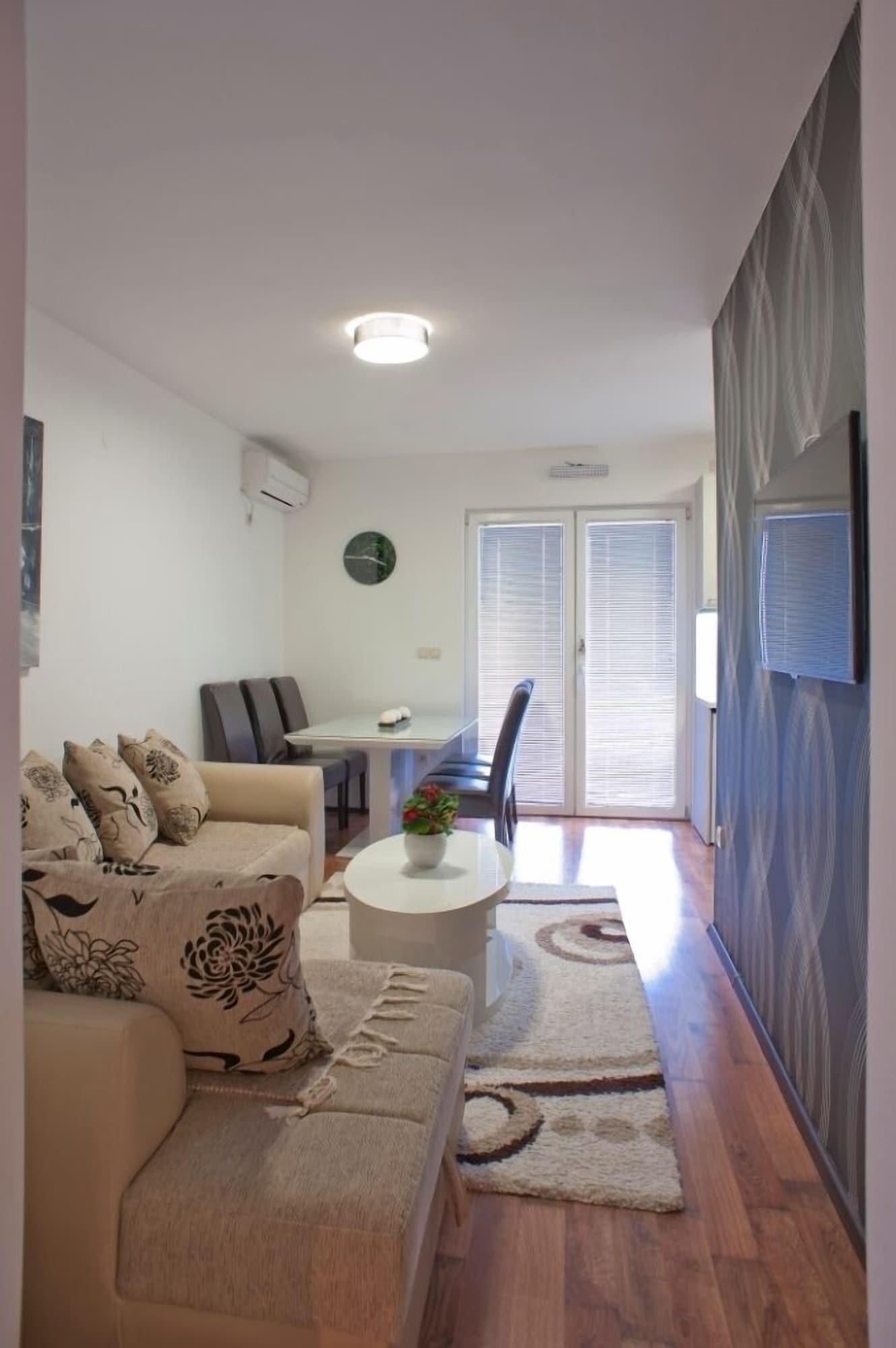 B&t Apartman *